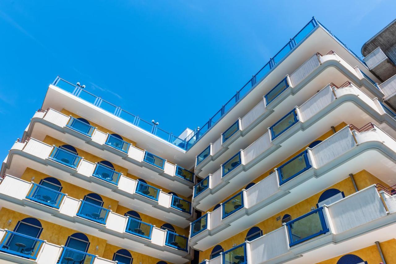 Hotel Brioni Mare Lido di Jesolo Buitenkant foto