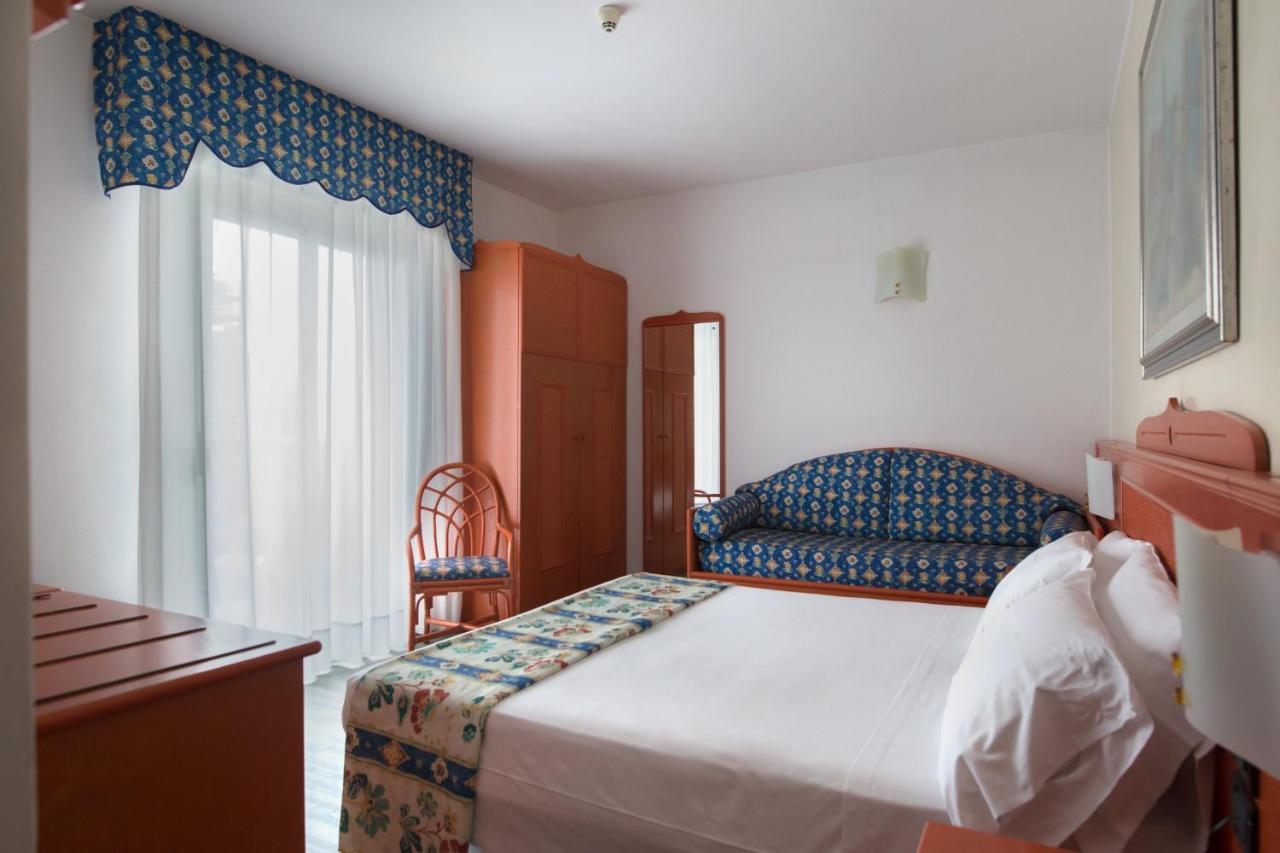 Hotel Brioni Mare Lido di Jesolo Buitenkant foto