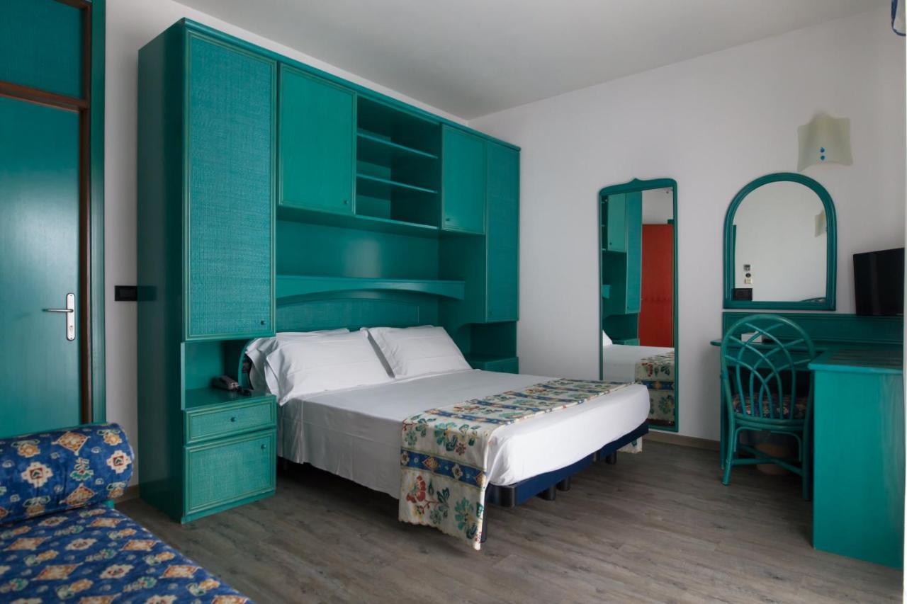 Hotel Brioni Mare Lido di Jesolo Buitenkant foto